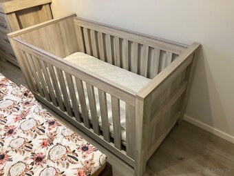 DETSKÁ POSTIEĽKA S KOMODOU - 3