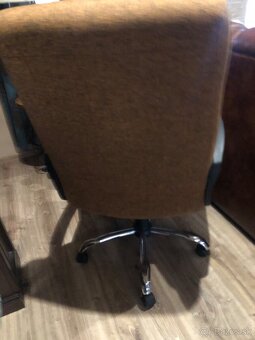 Kancelarska stolicka - 3