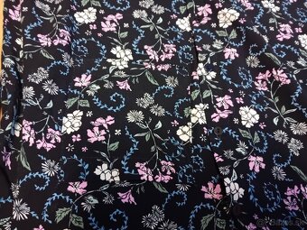 Dámska kvietkovaná blúzka - 3