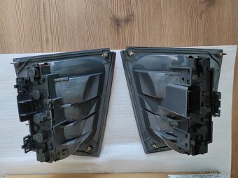 Škoda Octavia 1 zadné svetlá - 3