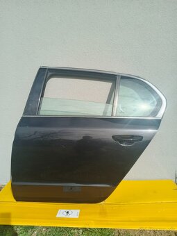 ✅ Škoda Superb 2 ✅  ľavá strana sedan čierna - 3