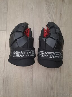 Predám kompletnú hokejovú výstroj🏒 - 3