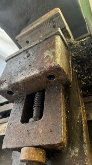 Strojný zverák 200mm - 3