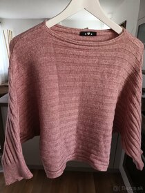 Italy ružový oversize sveter Uni veľkosť - 3