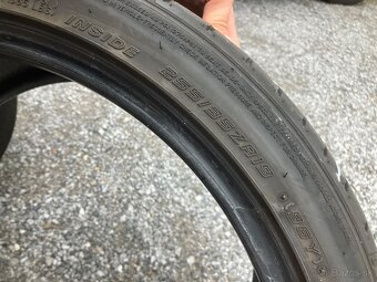 Falken azenis 255/35 R19 letné - 3