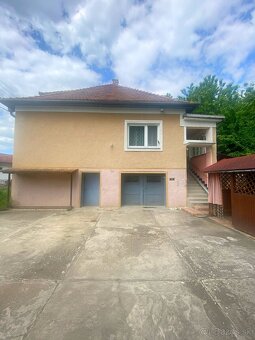Rodinný dom s jedinečnou atmosférou pod lesom-Nitrica - 3
