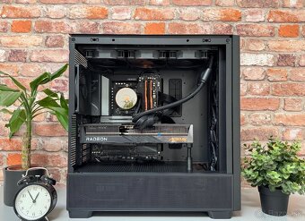 Ryzen 7 9800X3D\32GB\RX 9700XT\SSD\850W Zdroj - 3