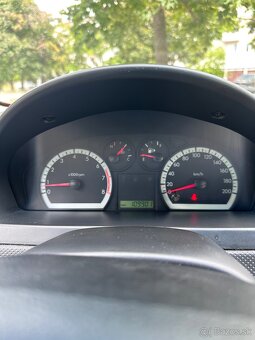 Chevrolet Aveo - 3