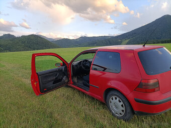 VW GOLF 1,9 - 3