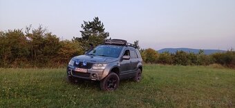 Suzuki Grand Vitara 1.9 ddis - 3