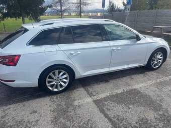 Škoda Superb Combi 2.0l - 3