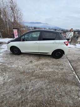 Toyota yaris 1.5 automat - 3