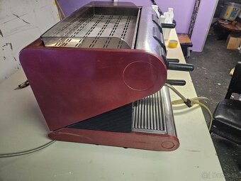 Dvojpakovy automaticky presostroj - 3