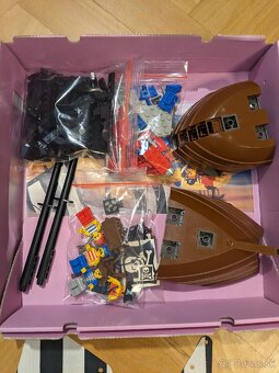 Lego Pirates Renegade Runner 6268 - 3