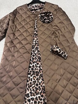 Dlhý prešívaný kabát - 3