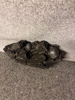 Svetlo VW Touran - 3