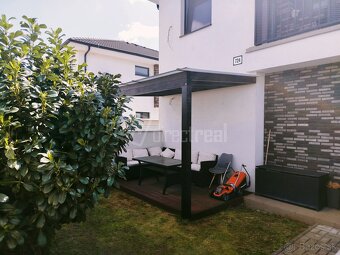 Ponúkame na predaj 3-izbový, elegantný
a slnečný … - 3