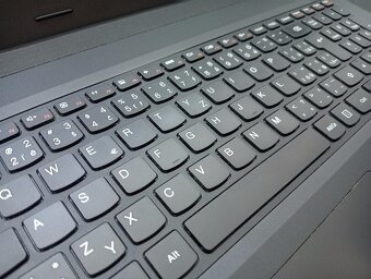 predám notebook Lenovo B50 , 8gb ram ,ssd ,HDMI , Windows 7 - 3