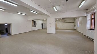 Na prenájom obchodné priestory Tornaľa, budova 240 m2 - 3