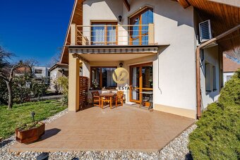 Na PREDAJ 4i rodinný dom s garážou 132 m2 v centre Nitry - K - 3