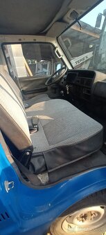Predám Mazdu E 2200 - 3