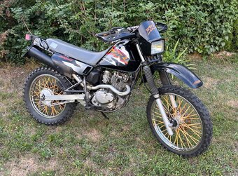 Suzuki DR 125 SE ročník 1998 - 3