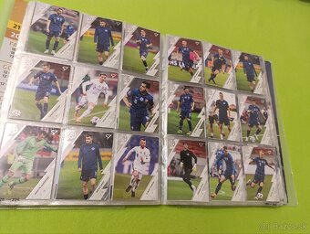 Futbalové karty(pri kúpe všetkých album ako darček) - 3