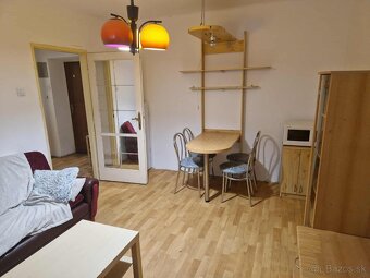 Na predaj 2 izbový byt mesto Nováky. - 3