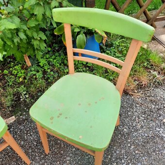 Predám stoličky masívne 2ks - 3