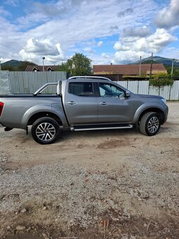 Nissan Navara NP300 Tekna Double Cab 2.3 dCi 190 7 A/T - - 3
