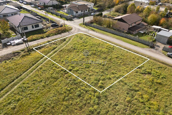 NA PREDAJ STAVEBNÝ POZEMOK V OBCI ĎURKOV - 3