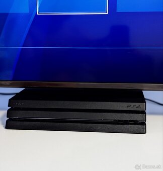 PS4 / Playstation 4 PRO 1TB - 3