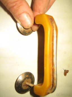 úchytky na nábytok - 3