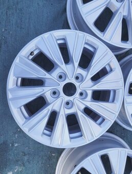 Kované alu disky Volkswagen T7 Multivan R17 5x120 - 3