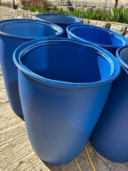 Plastové sudy 220 litrové - 3