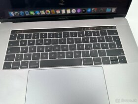  Apple MacBook Pro (15-inch, 2016) - 16GB | 512GB | i7  - 3