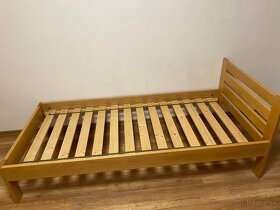 Kvalitná postel z tvrdého dreva 90x200 - 3