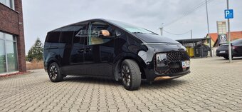 Hyundai Staria 2.2 CRDi 8DCT 4x4 Luxury - 3