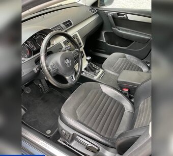 Volkswagen Passat Variant 2.0 TDI Highline 4MOTION - 3