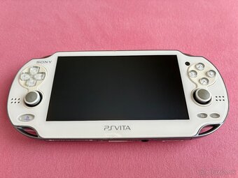 PS Vita 1100 biela s príslušenstvom - 3