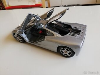 1:18 Mclaren F1 - 3