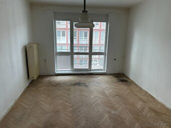 3 izb. tehlový byt s loggiou v BA, Ružinove, pri OC Centrál - 3