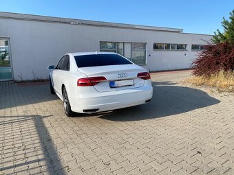 Audi A8 - 3