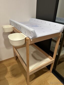 Pult IKEA s príslušenstvom a darčeky k tomu - 3