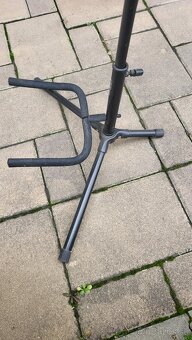 Predám stojan na gitaru. - 3