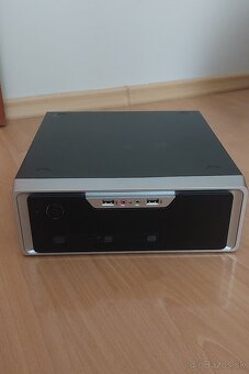 Stolný počítač - 3