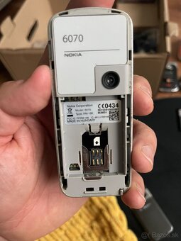 Nokia 6070 - 3