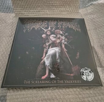 Cradle of Filth Screaming of the Valkyries - tekutá LP Nová - 3
