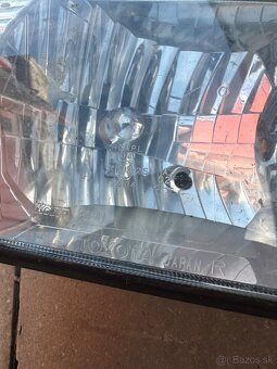 Predám svetlo reflektor CAMRY 99-01 prave - 3