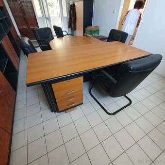 Predám kancelárske stoly a stoličky - 3